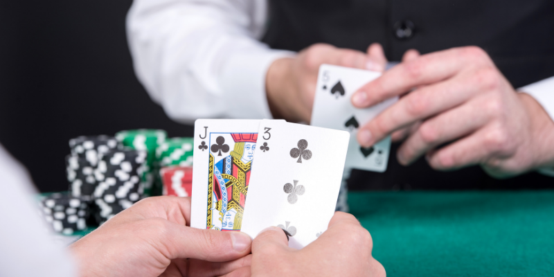 let it ride poker card game online